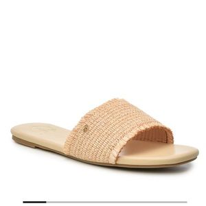 C Wonder Raffia Slide Sandal NWT (Size 8)